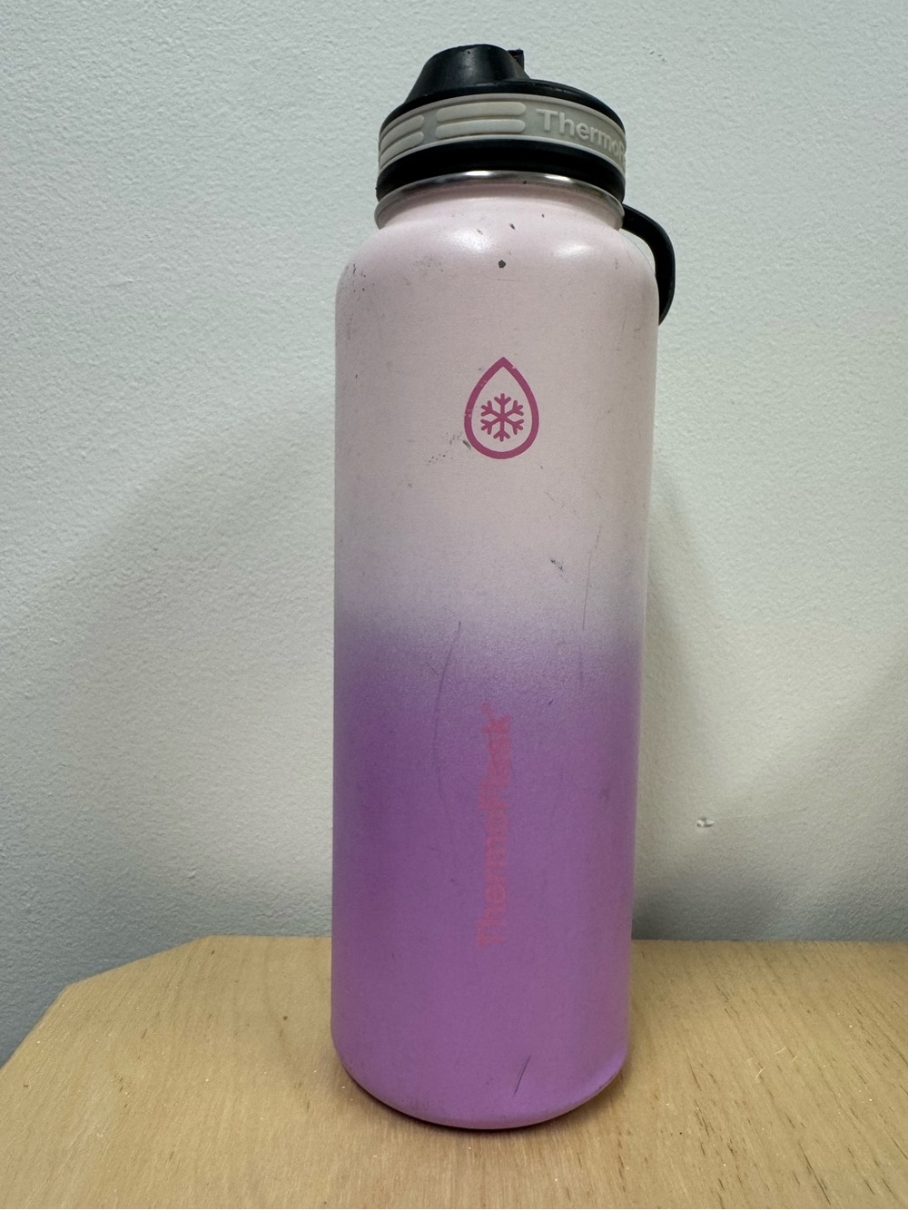 Hydro Flask 40oz Metal Purple Ombré Water Bottle